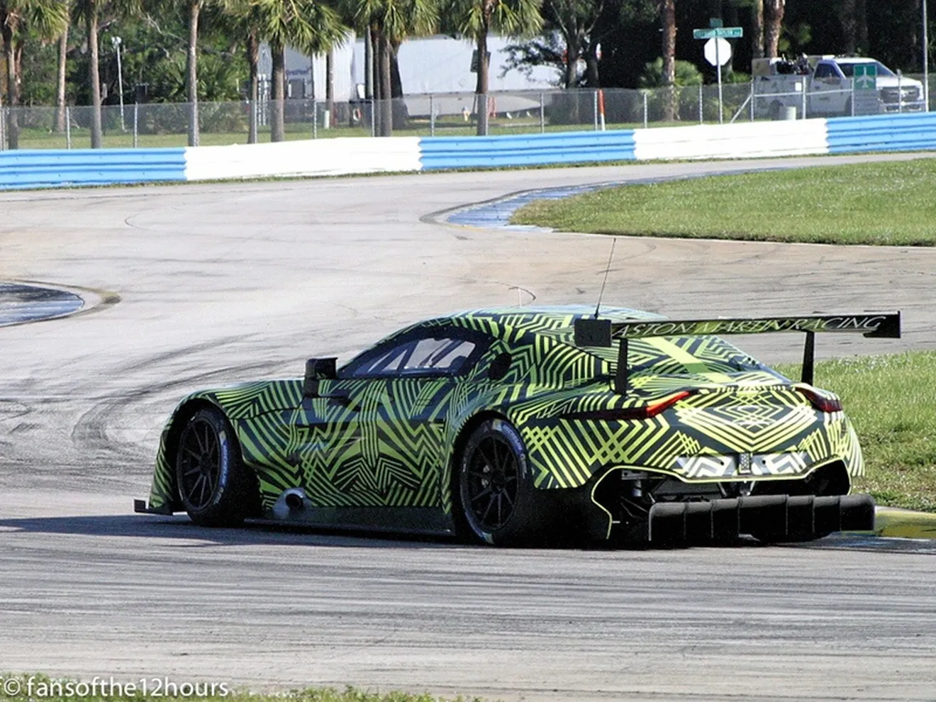 Test del nuevo Aston Martin Vantage GTE en Sebring