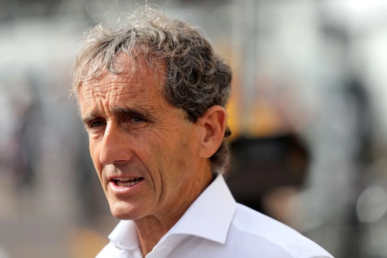 Prost reconoce que tener a McLaren como cliente añade presión adicional a Renault