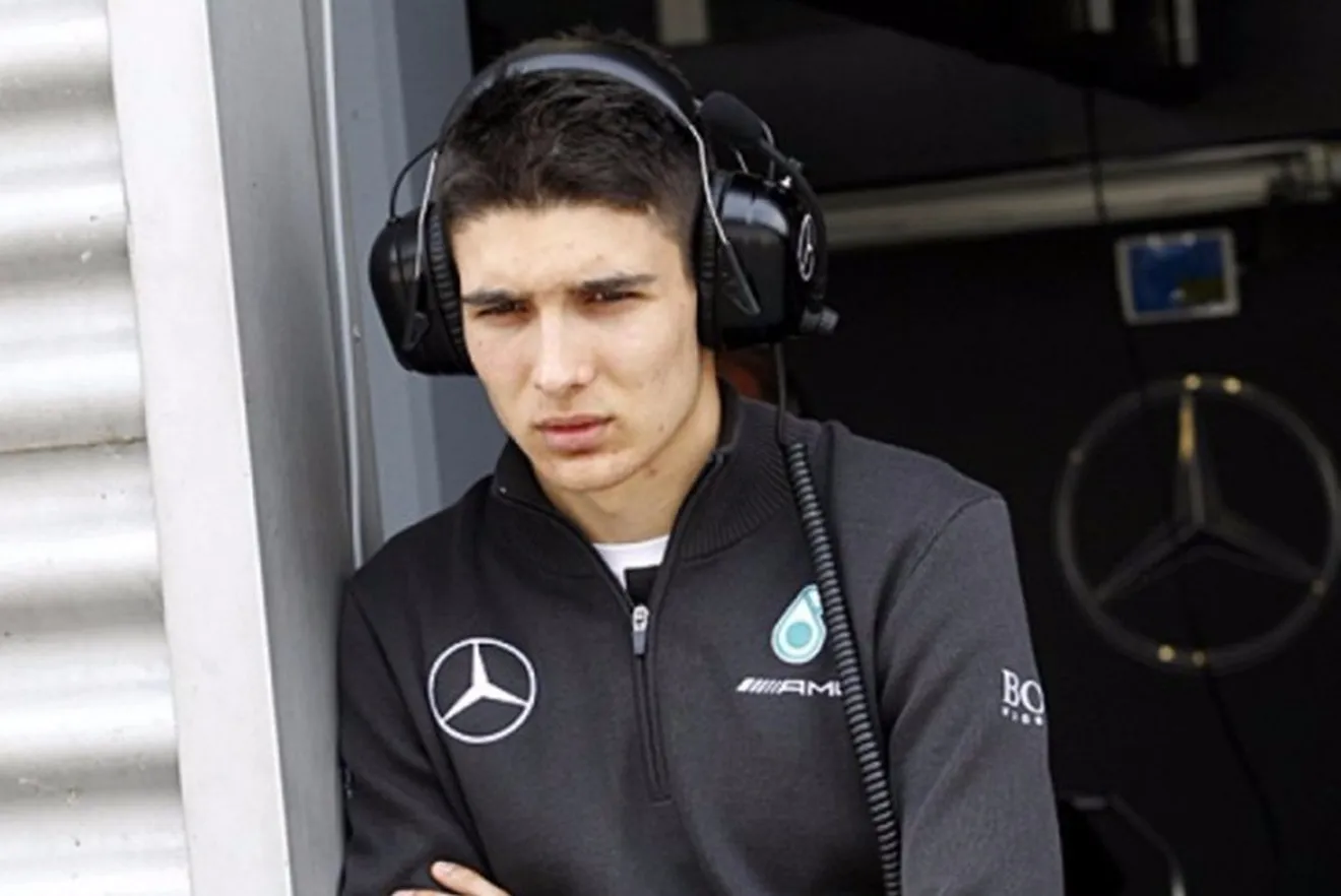 Mercedes asegura que no piensa en Ocon como sustituto de Bottas para 2019