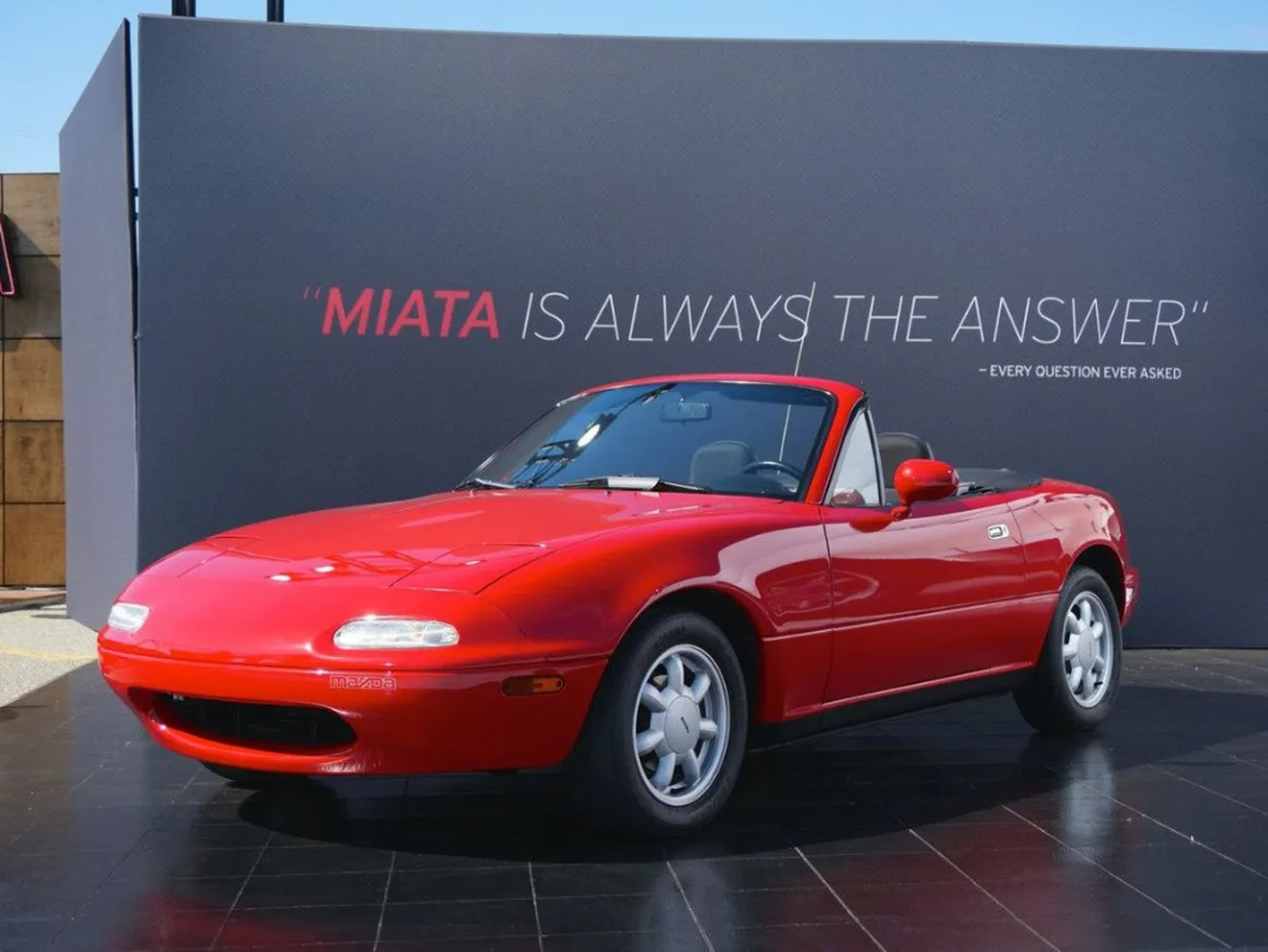 Mazda presentará los primeros MX-5 de su programa de restauración en Japón