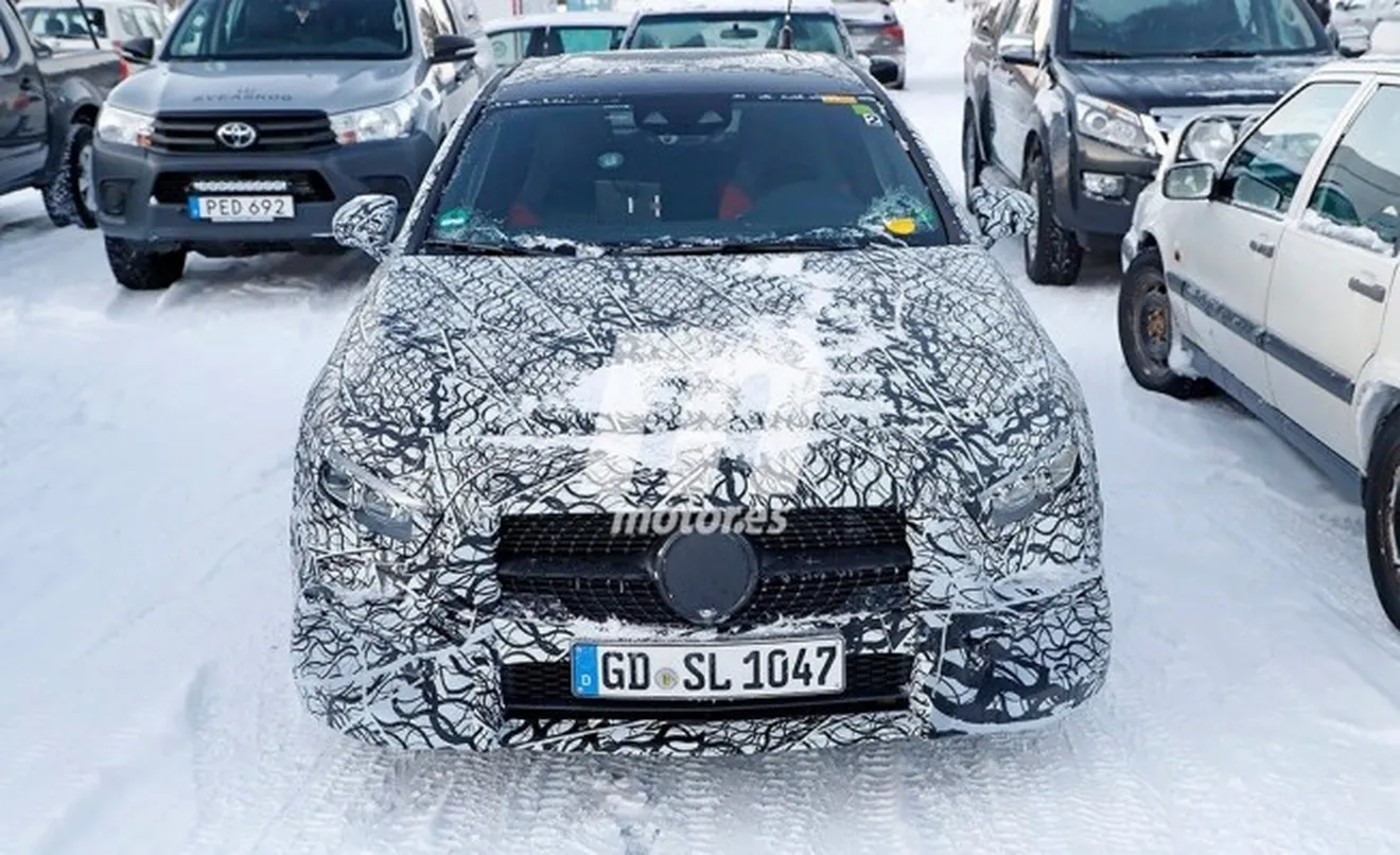 Mercedes Clase A Hybrid 2019 - foto espía frontal
