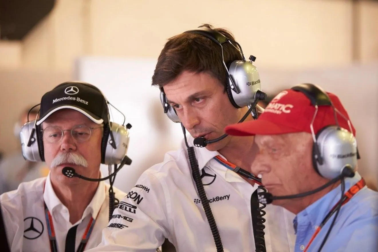 Wolff explica la posición de Mercedes sobre el límite de gasto y el nuevo motor
