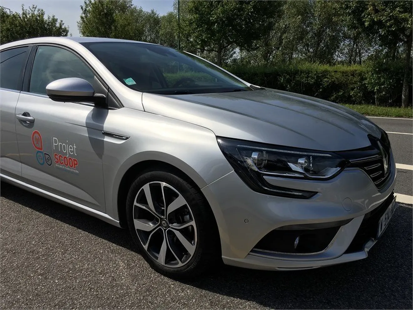 Renault comienza sus pruebas de comunicación entre vehículos en tráfico real