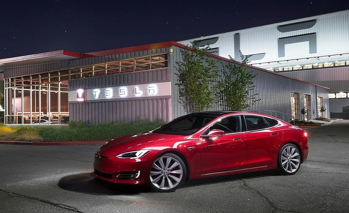 Tesla anuncia la tracción total de serie para el Model S y Model X