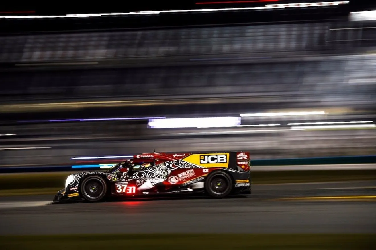 Juncadella valora su primera experiencia en Daytona: "Es una carrera épica"