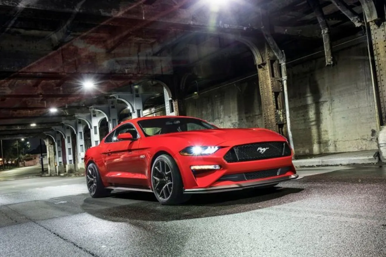 Ford Mustang Performance Pack 2