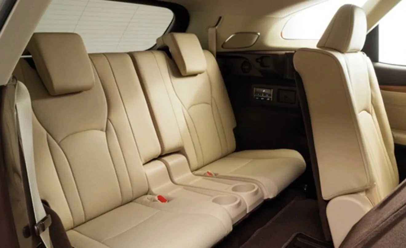 Lexus RX 450h L 2018 - interior