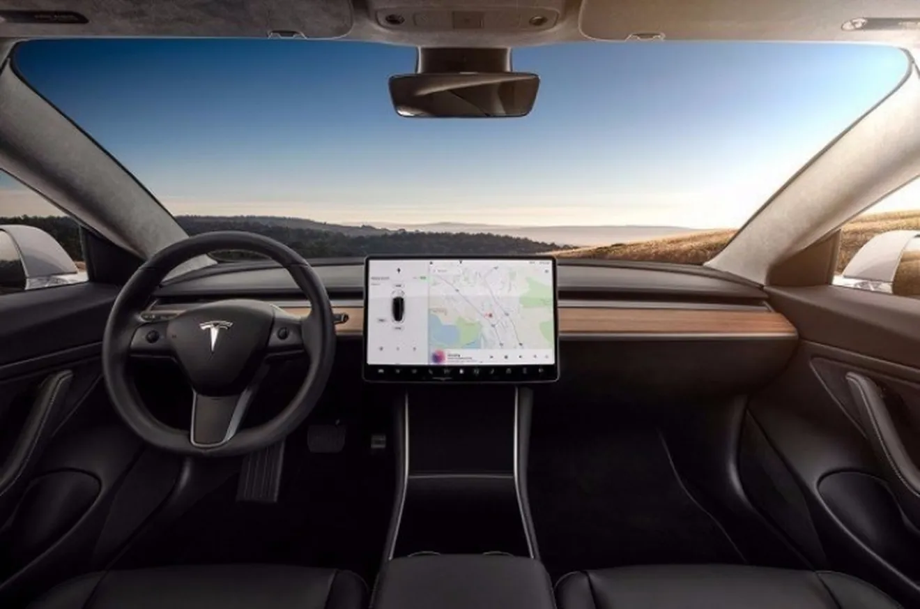 Los propietarios del Model 3 acusan a Tesla de usar materiales de inferior calidad