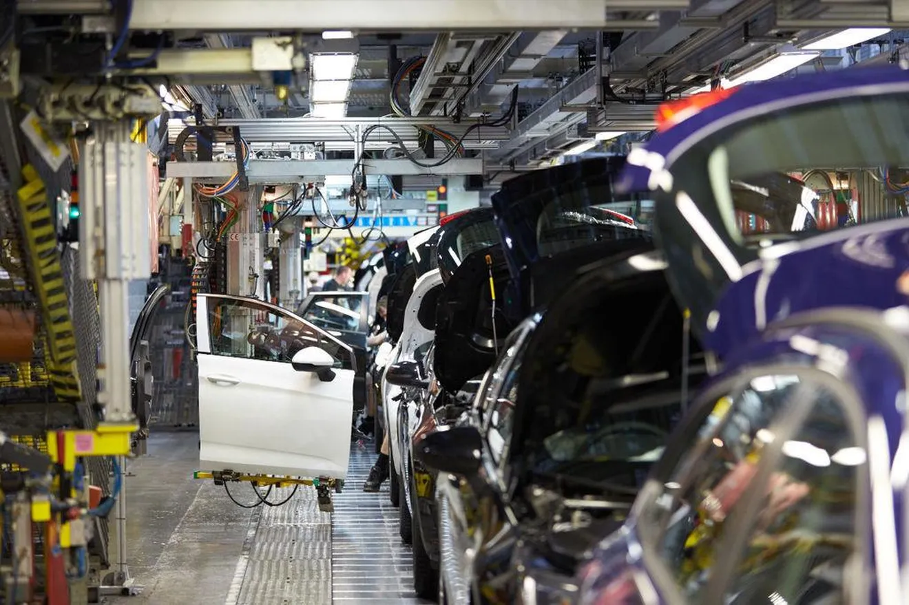 El "Brexit" ya afecta a la industria británica del motor