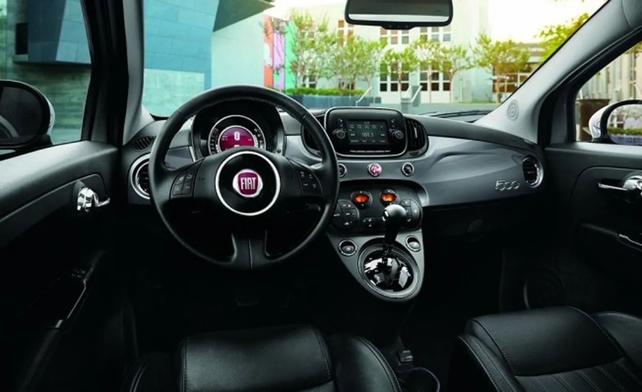 Fiat 500 2018 - interior