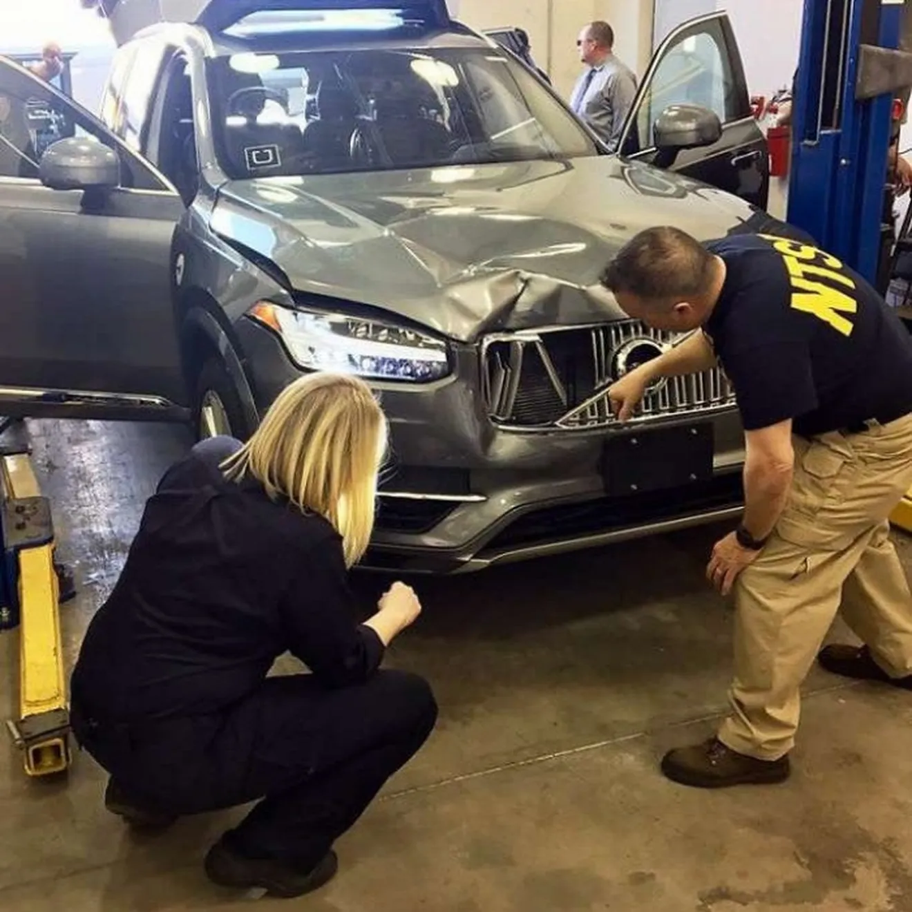 Lecciones sobre responsabilidad de coches autónomos tras el accidente mortal del Volvo XC90 autónomo de Uber