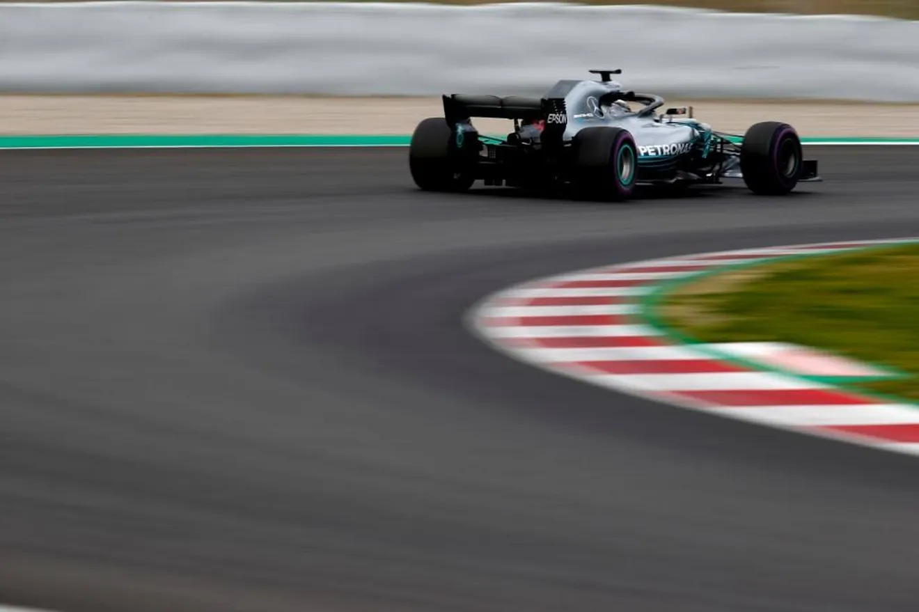 Hamilton: "He pasado la curva 9 a fondo por primera vez desde que estoy en la F1"