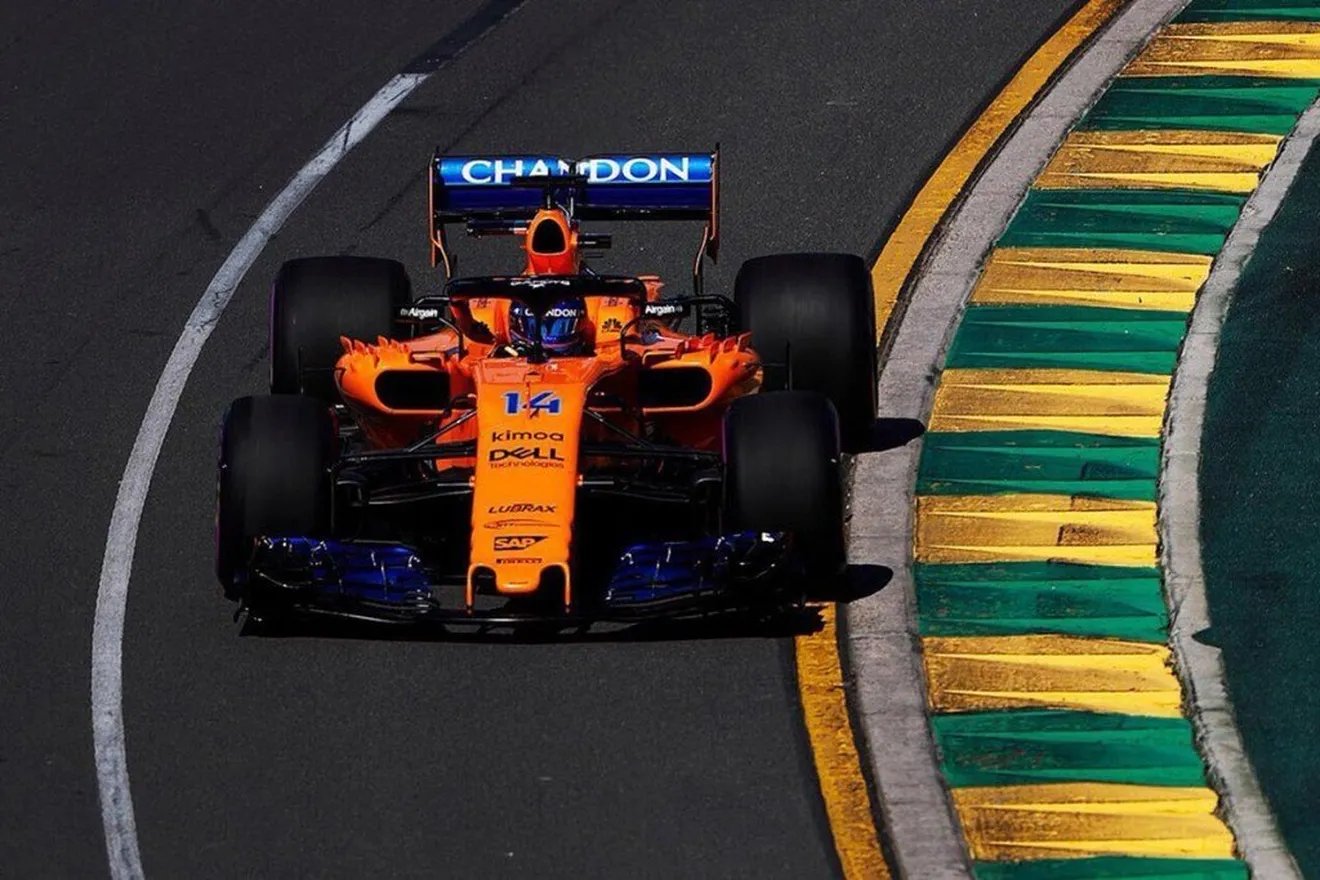 Alonso arranca la temporada 2018 con problemas y Hamilton, mandando
