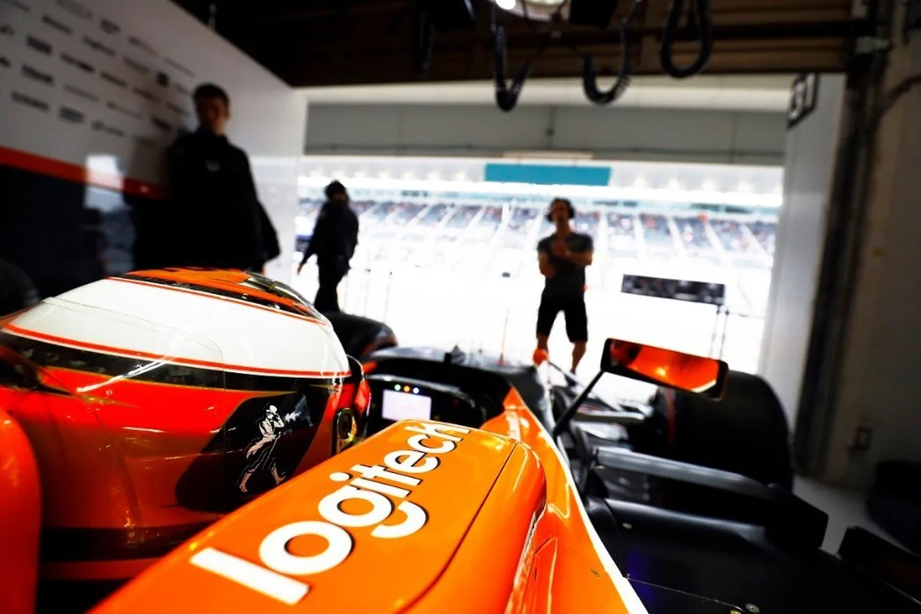 McLaren exhibe en un vídeo especial cómo se vivieron los test desde su box