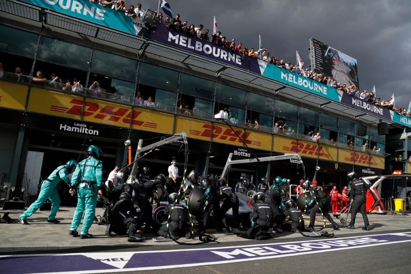 Mercedes explica la causa de la derrota de Hamilton en Melbourne