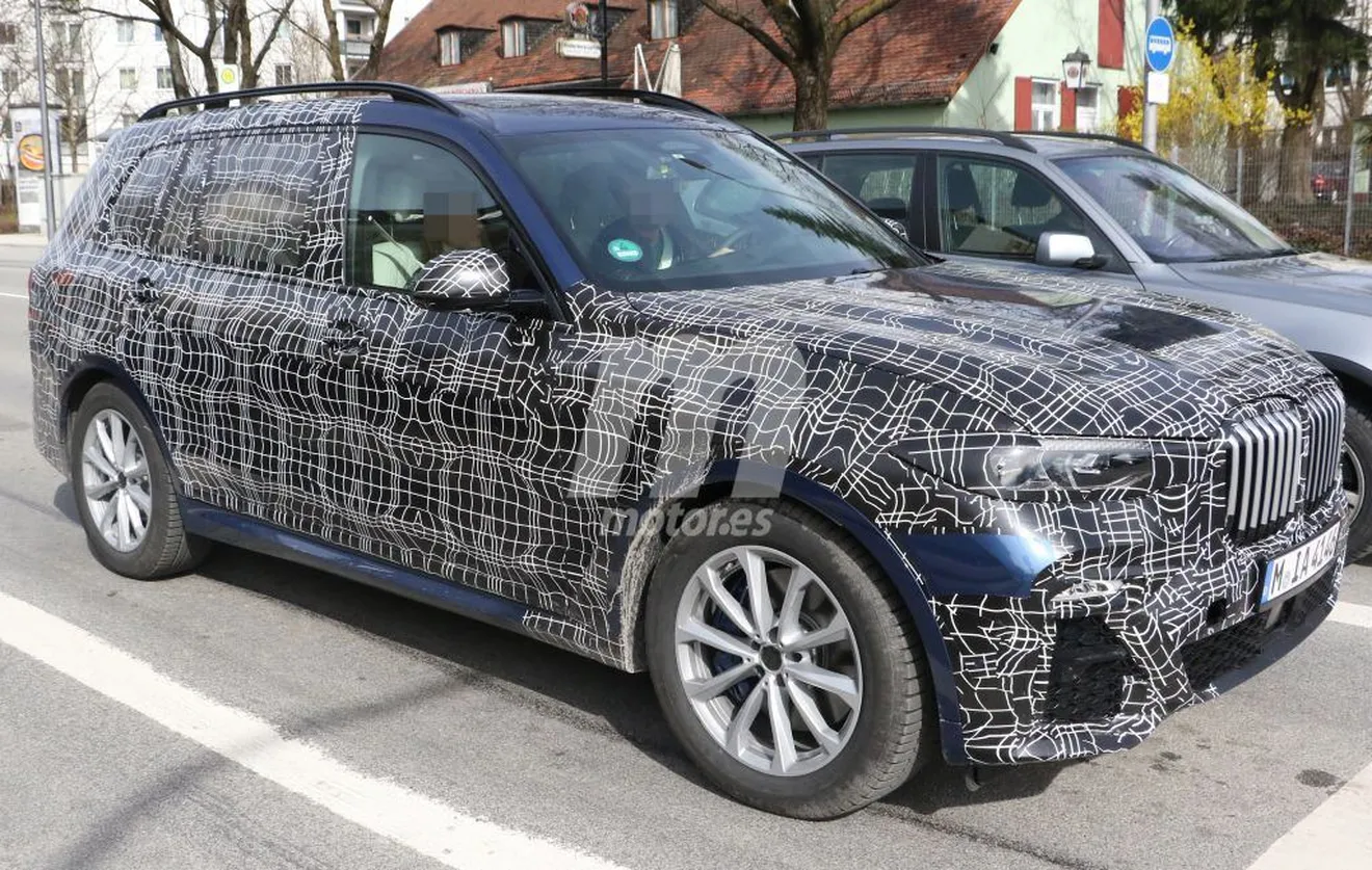 BMW X7: nos asomamos por primera vez al interior del SUV de lujo
