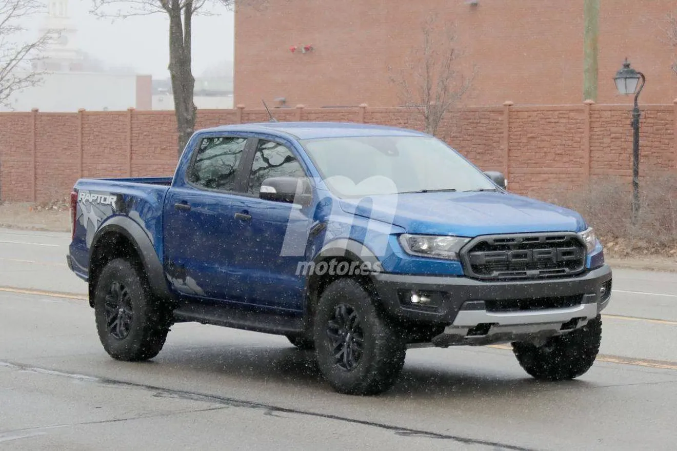 La versión de producción del nuevo Ford Ranger Raptor cazada en la calle