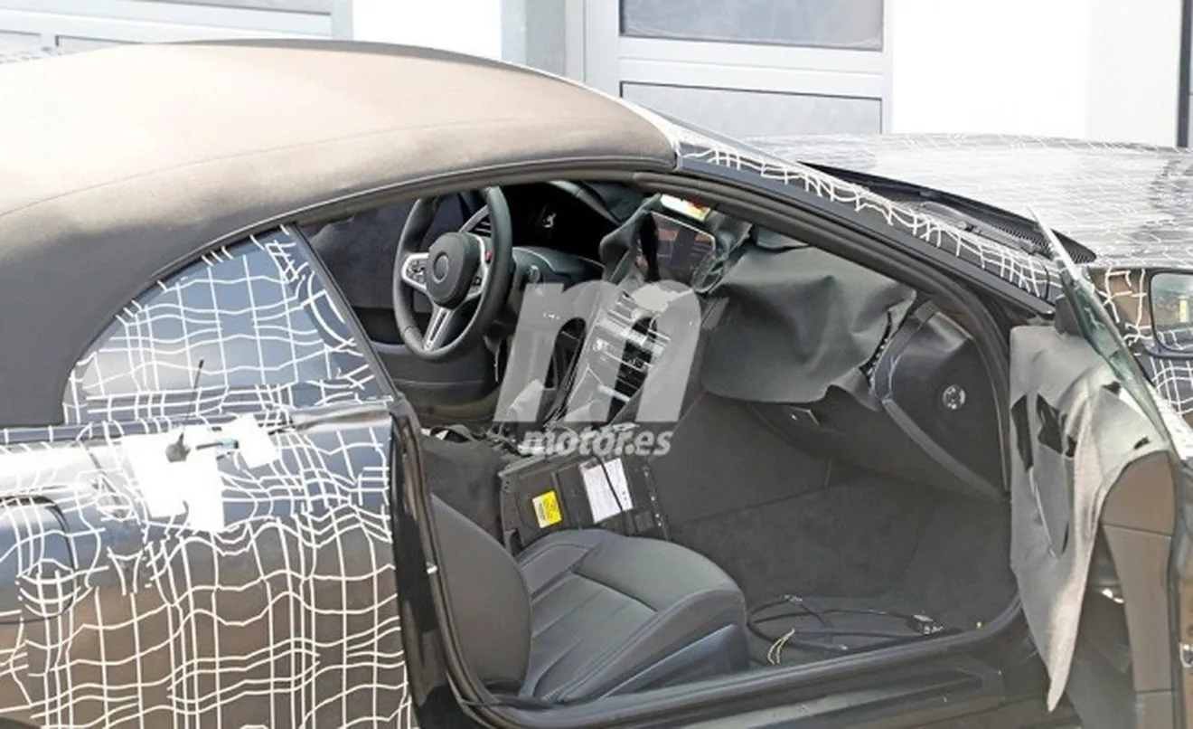 BMW Serie 8 Cabrio 2018 - foto espía interior