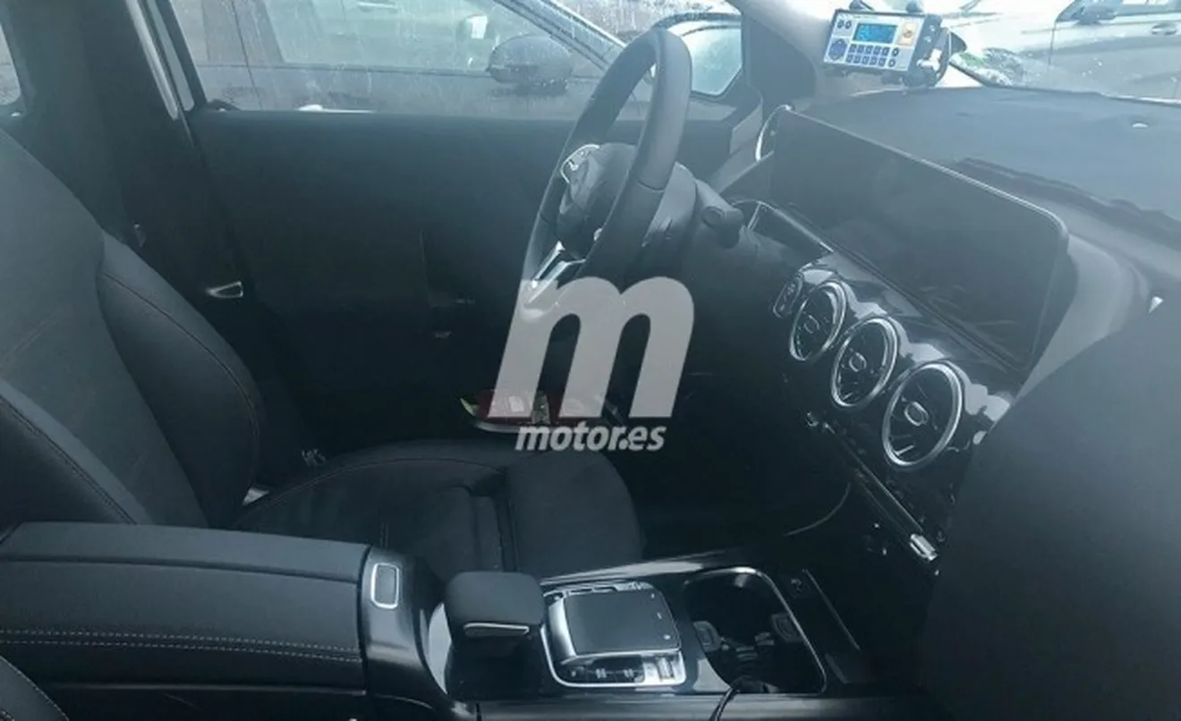 Mercedes Clase B 2019 - foto espía interior