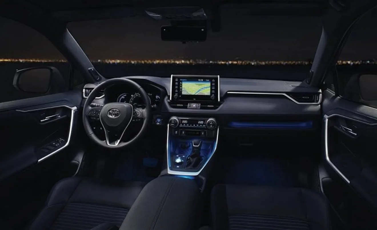 Toyota RAV4 2019 - interior