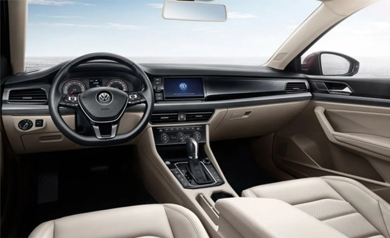 Volkswagen Lavida Plus - interior