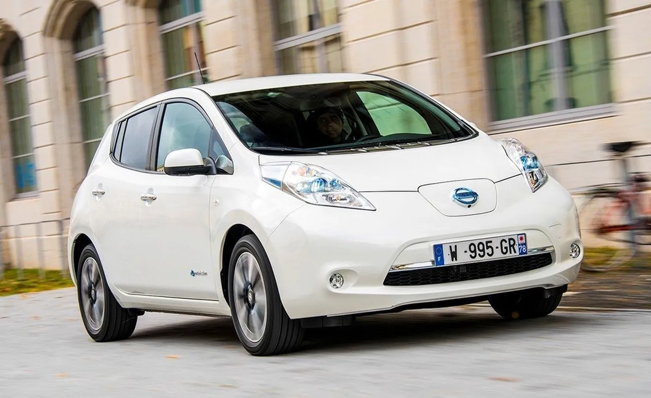 Nissan pone en marcha el programa de intercambio de baterías del Leaf