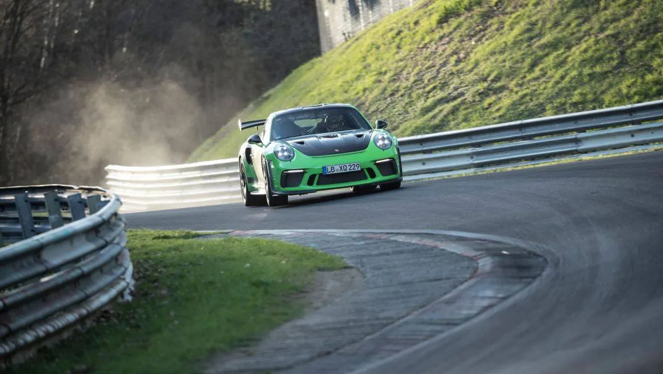 El nuevo Porsche 911 GT3 RS bate el crono del 918 Spyder en Nürburgring