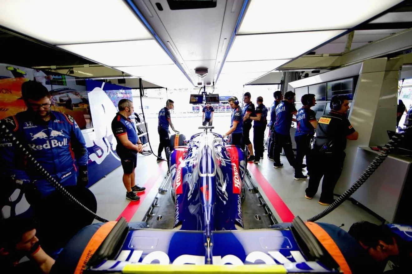 Primeras conversaciones de Red Bull con Honda para utilizar sus motores en 2019