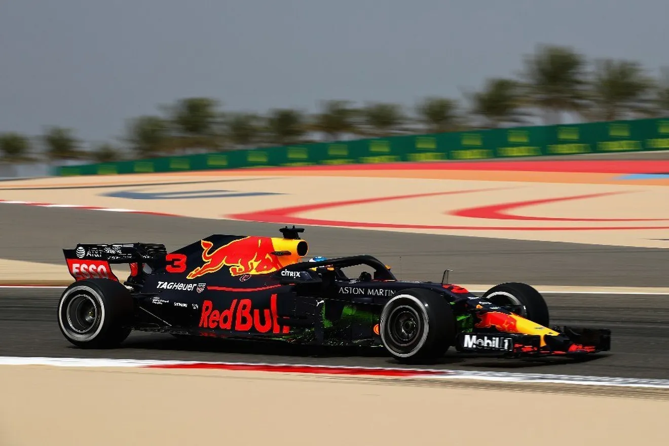 Ricciardo marca territorio frente a Mercedes
