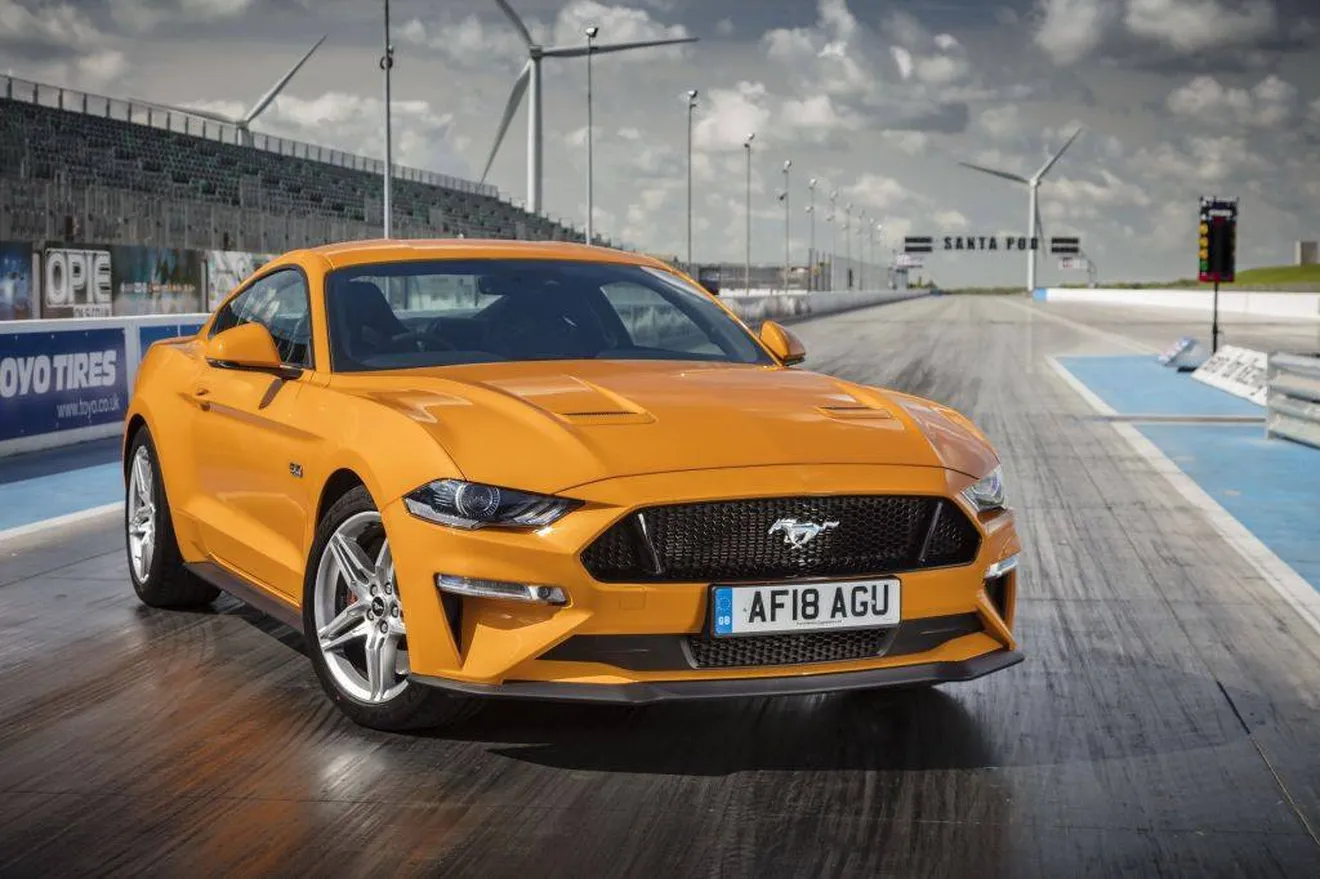 La gama Ford Mustang mejora su equipamiento en Gran Bretaña