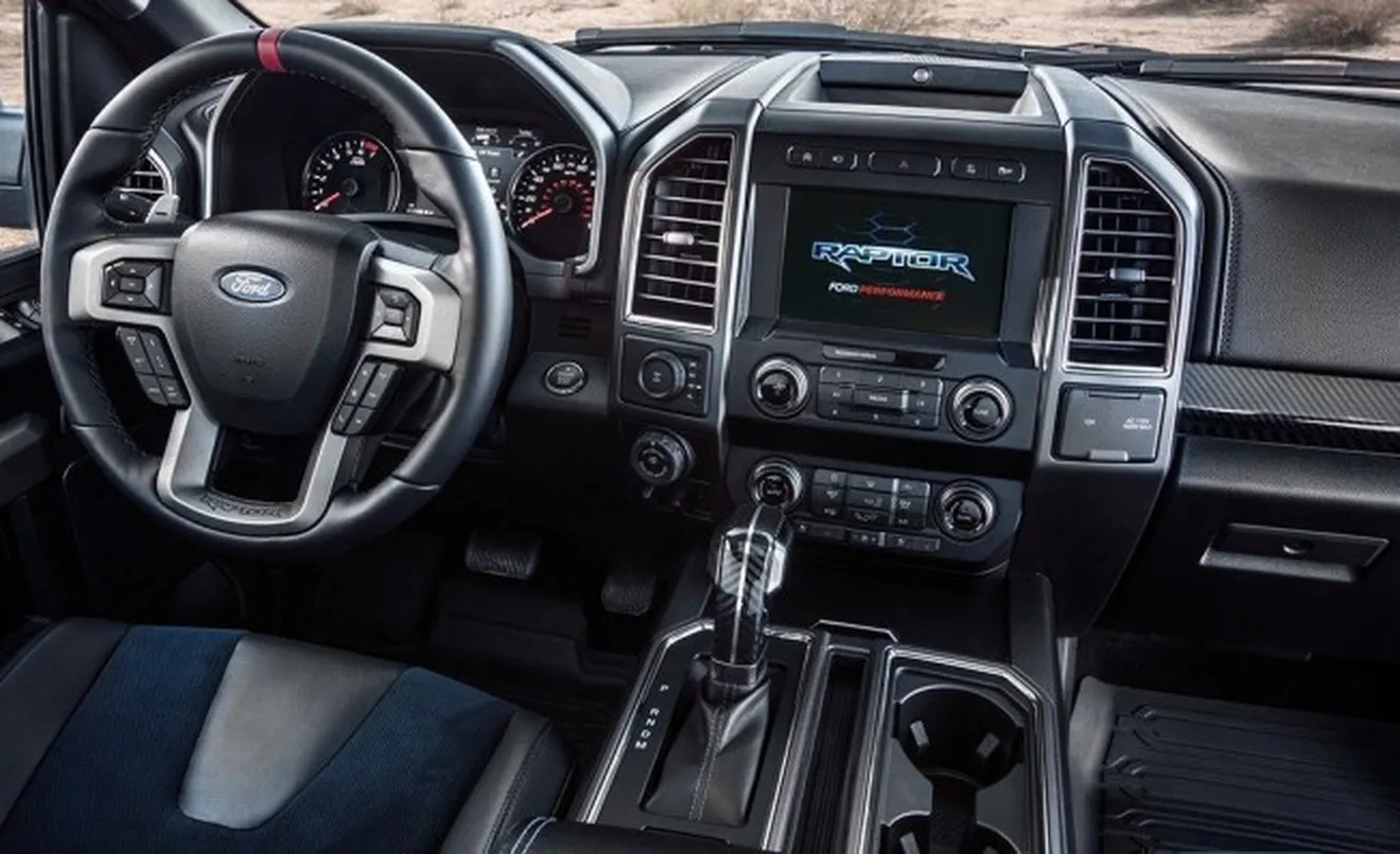 Ford F-150 Raptor 2019 - interior