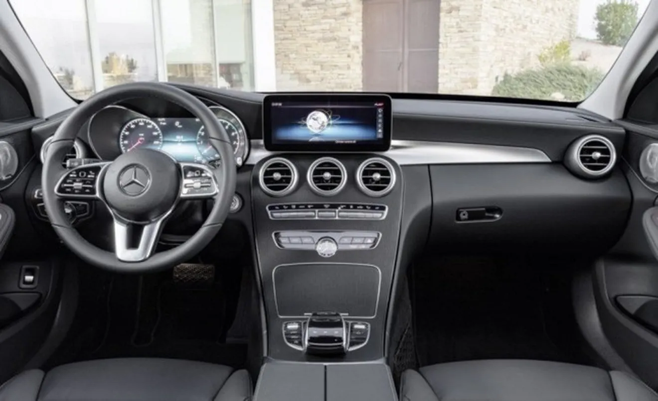 Mercedes Clase C 2018 - interior