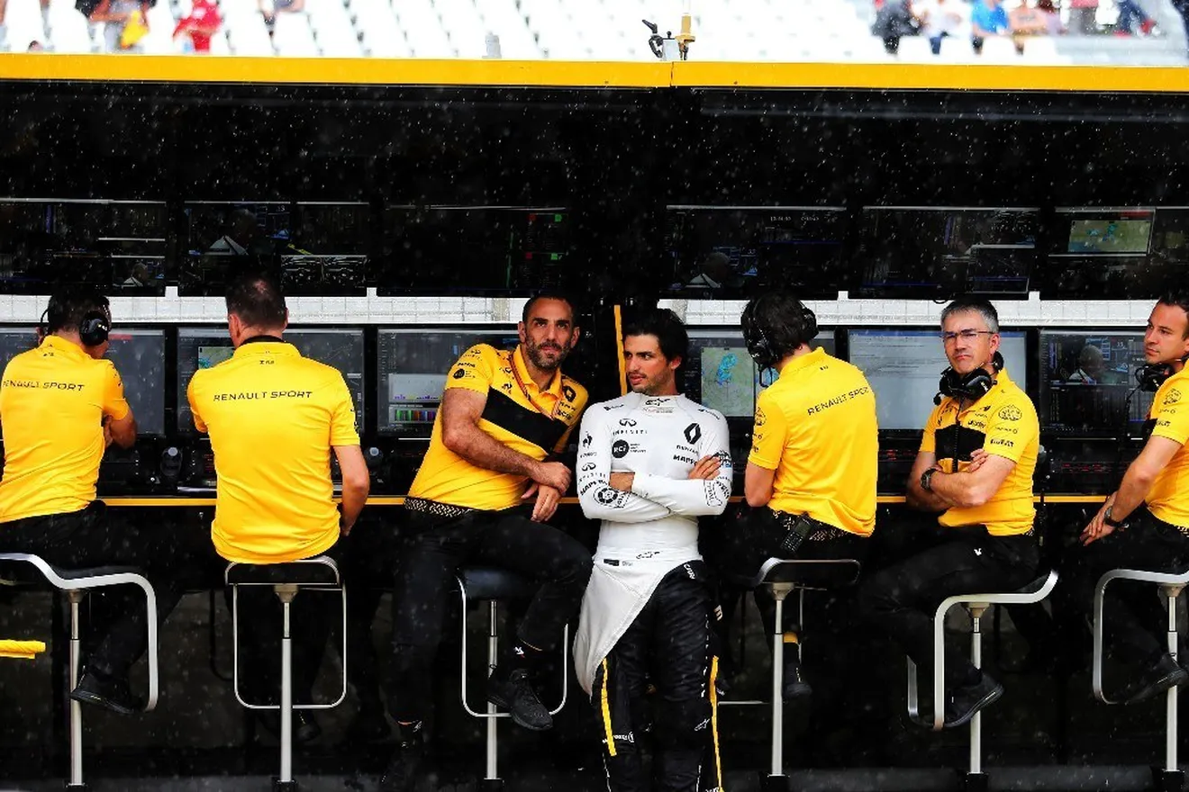 Según Abiteboul, la actuación de Sainz en Francia fortalece su posición en el equipo