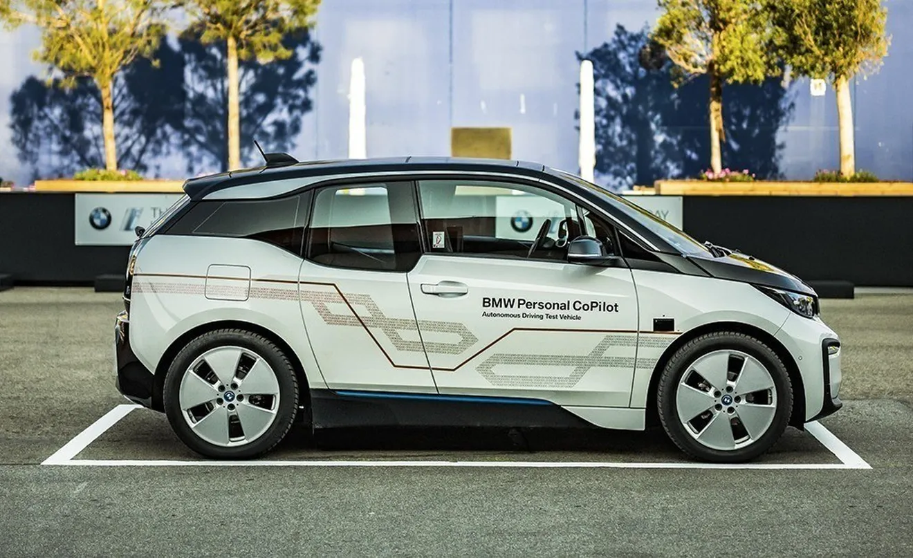 BMW se suma a la plataforma de conducción autónoma Apollo de Baidu