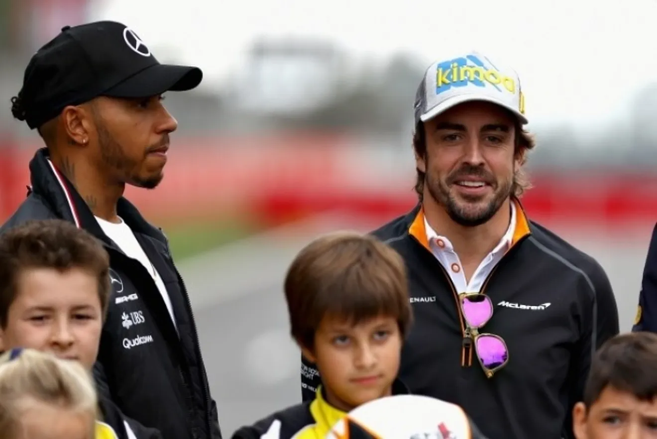 Hamilton: "Entendería que Alonso se retirara"