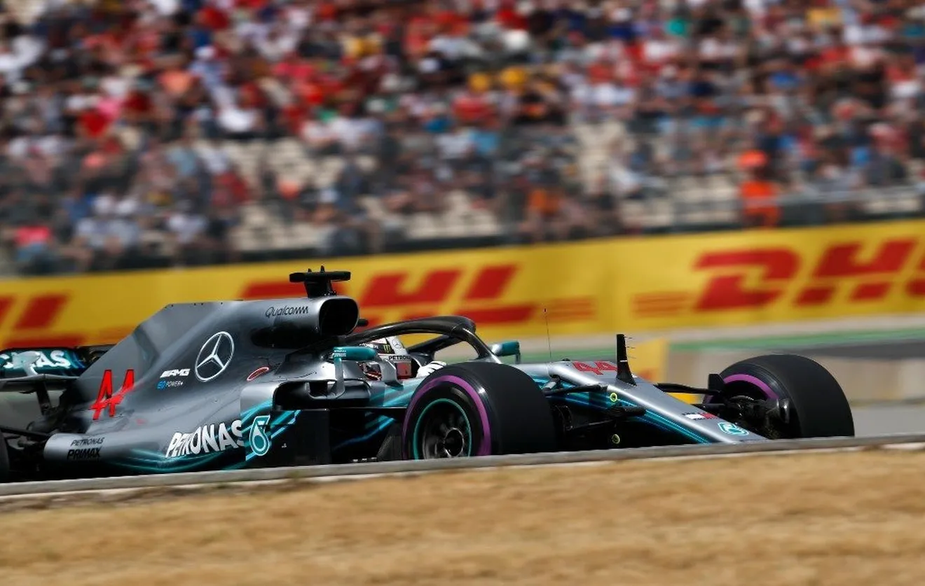 Hamilton conquista Hockenheim con un fallo mundial de Vettel
