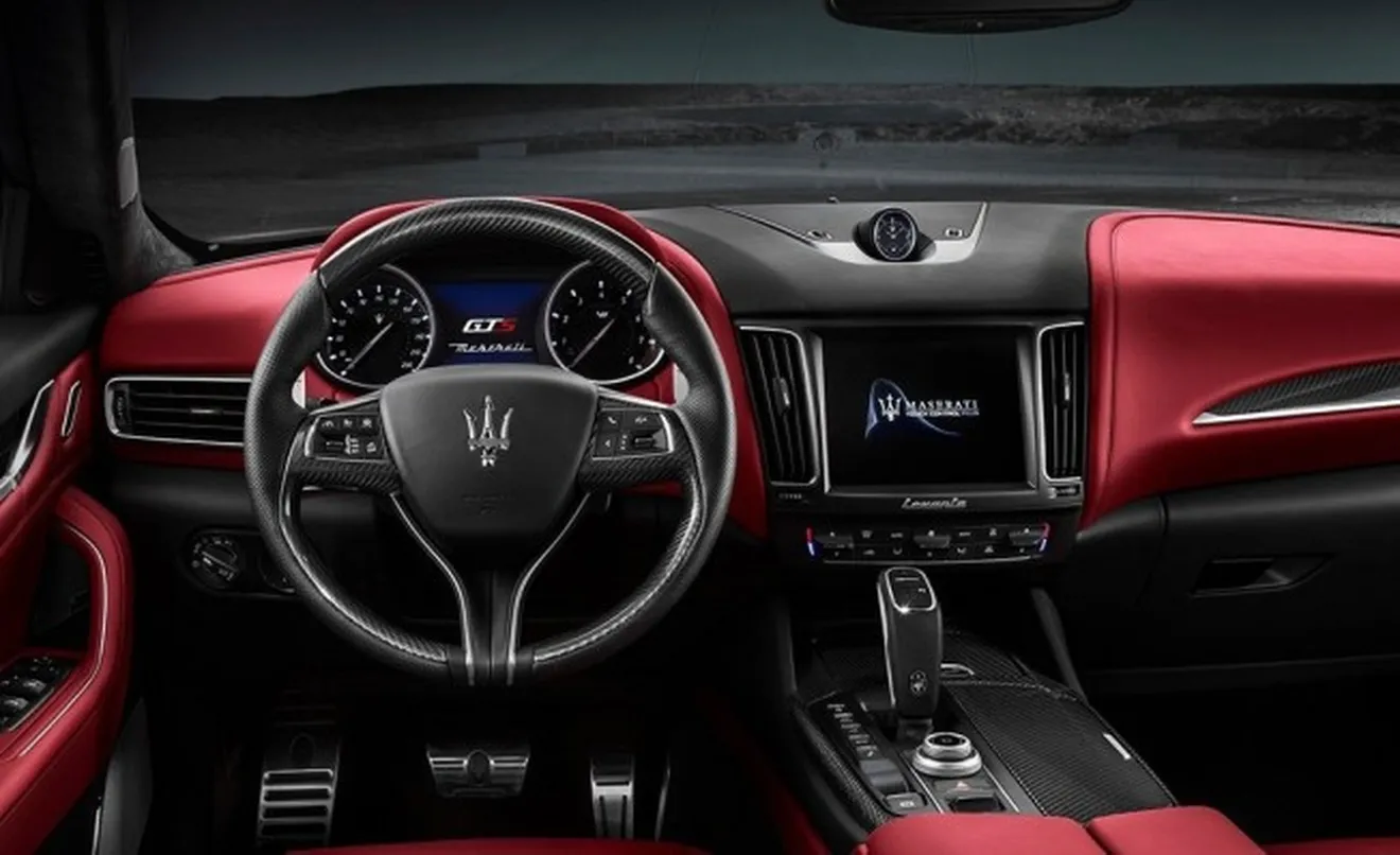 Maserati Levante GTS 2019 - interior