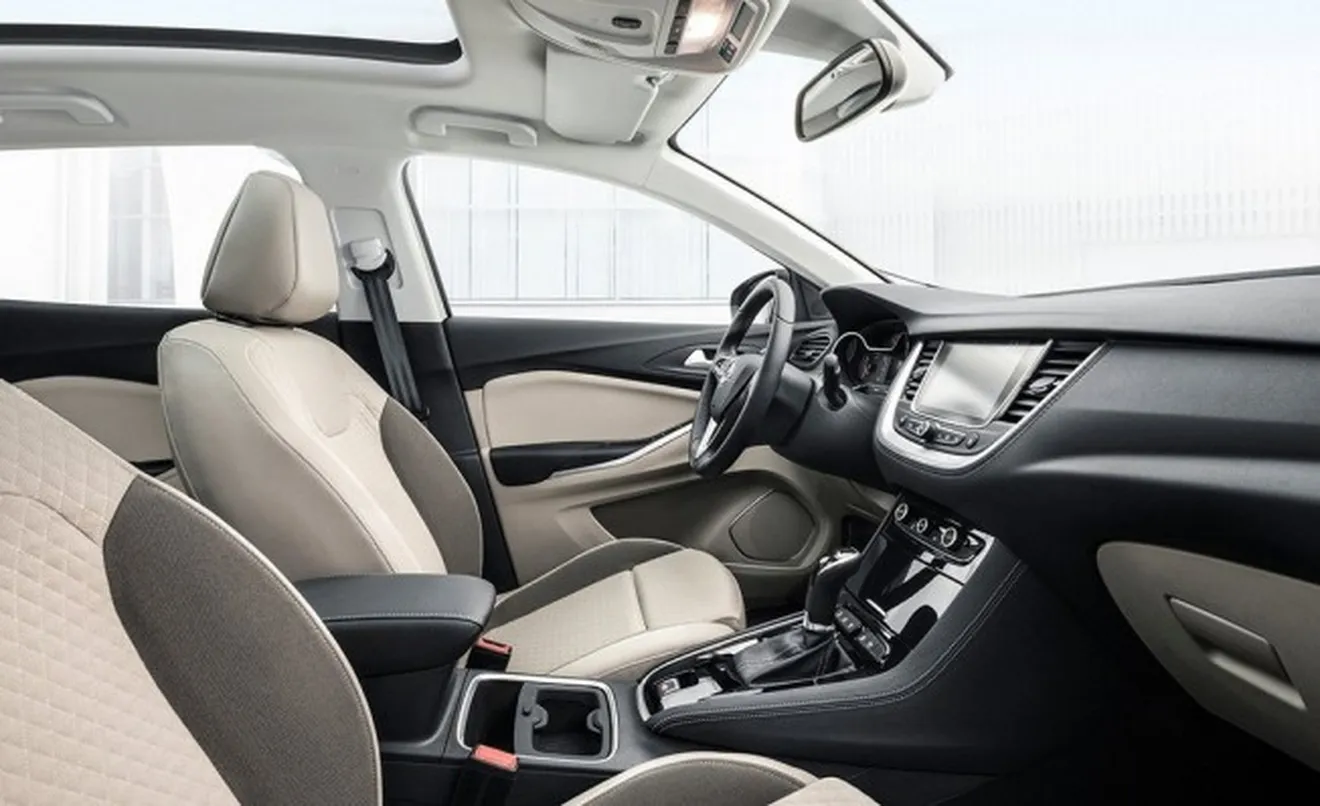 Opel Grandland X - interior