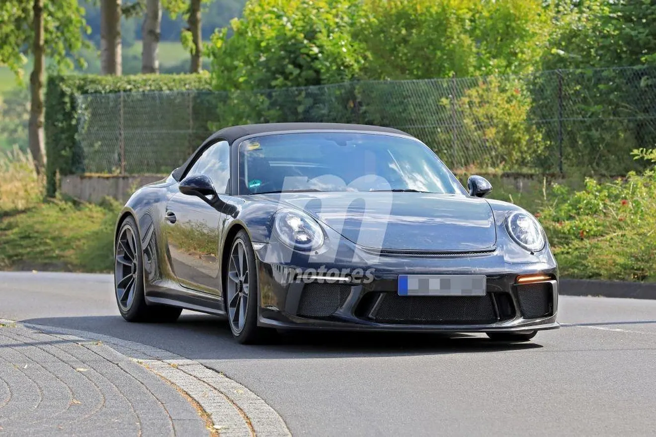 El nuevo Porsche 911 GT3 Cabrio se deja ver en las cercanías del circuito de Nürburgring