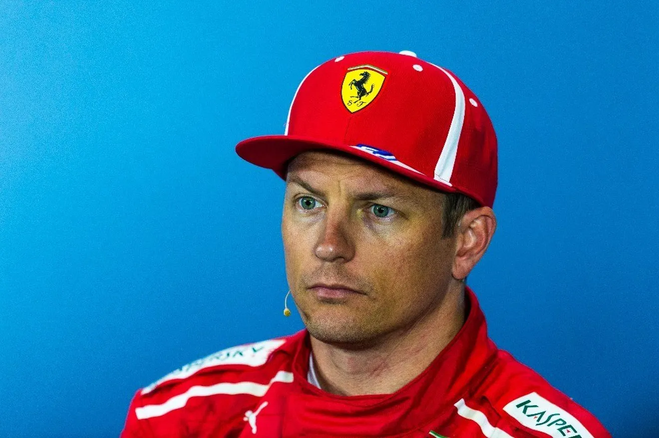 Räikkönen considera justa la penalización tras golpear a Hamilton: "Fue mi error"
