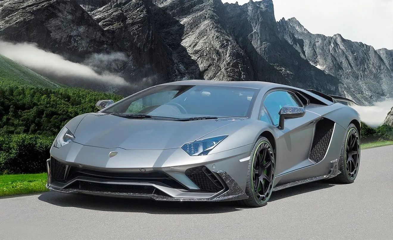 Mansory viste de fibra de carbono al Lamborghini Aventador S