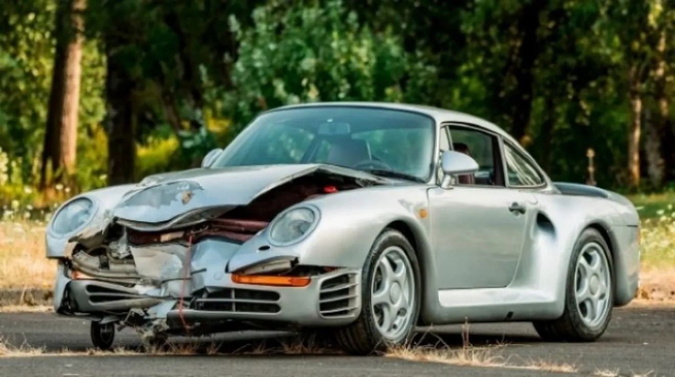 ¿Pagarías medio millón por este Porsche 959 accidentado?
