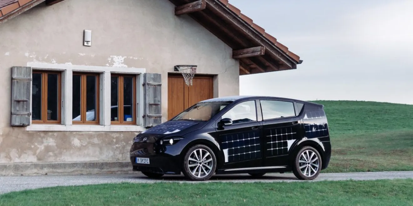 Sono Motors recupera el sueño del coche eléctrico solar, el Sion
