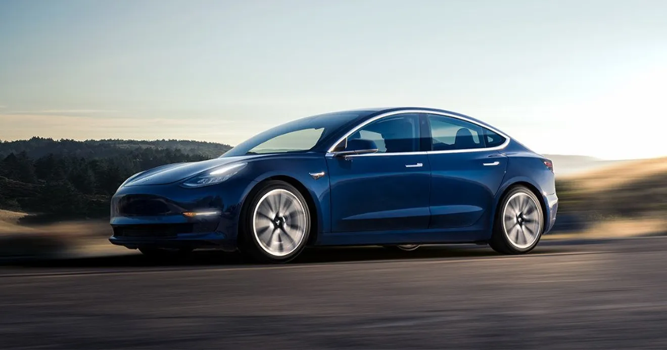 El Tesla Model 3 es tan caro de asegurar como un Porsche 911