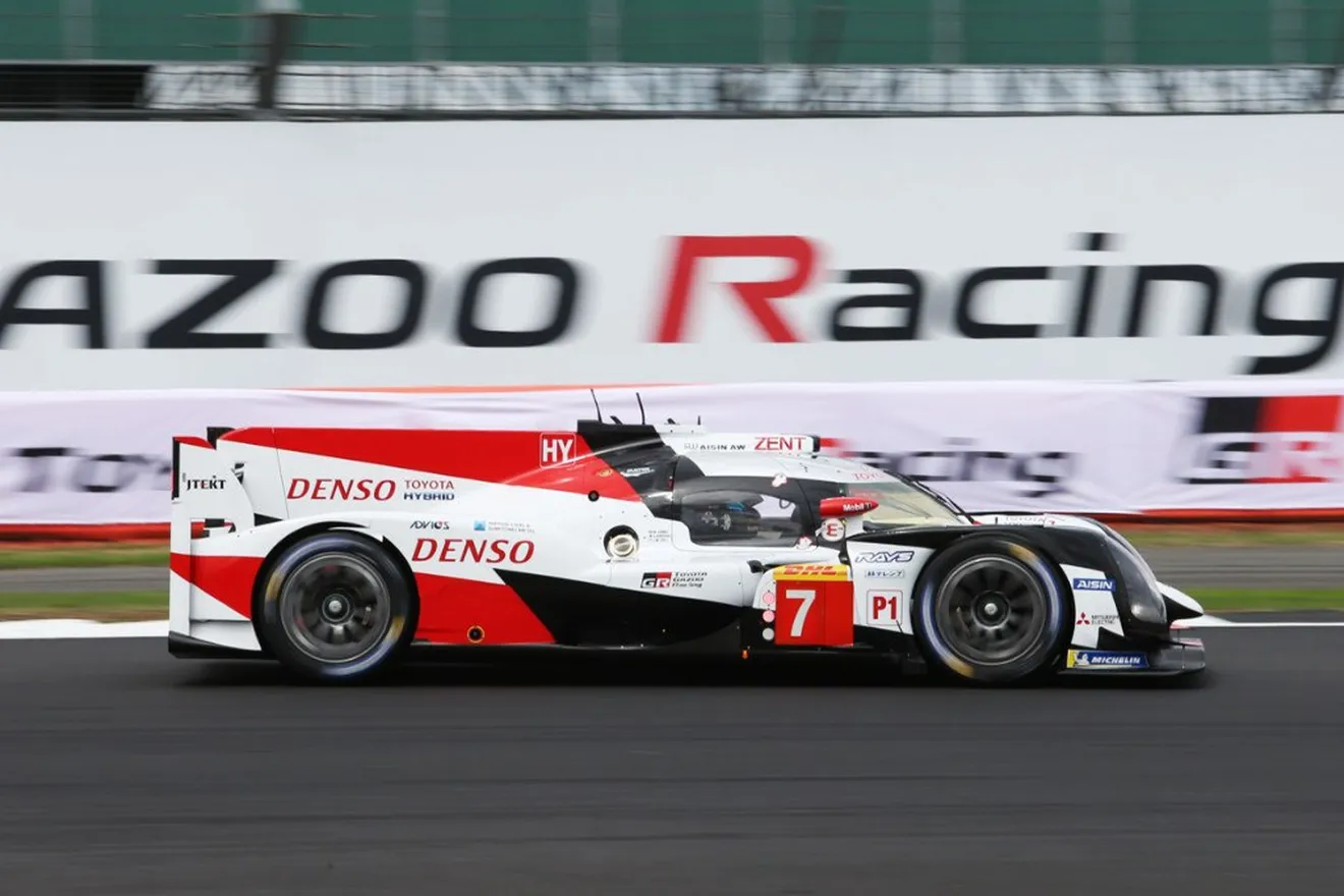 El Toyota #7 repite al frente del FP2, Alonso progresa en Silverstone