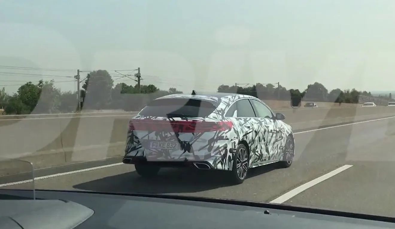 El nuevo Kia Proceed GT 2019 en vídeo y con camuflaje ligero
