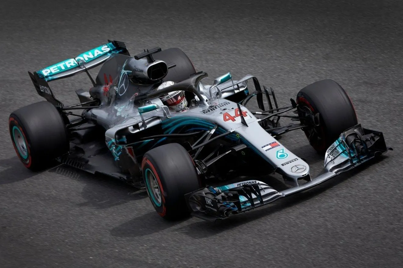 Hamilton deja sin fiesta a Räikkönen en Monza