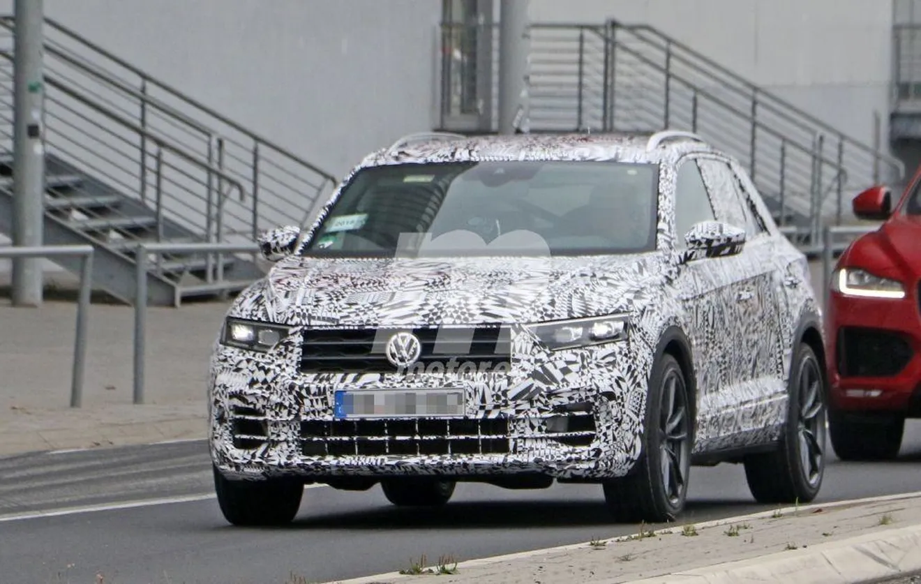 El nuevo Volkswagen T-Roc R inicia sus pruebas dinámicas en el circuito de Nürburgring