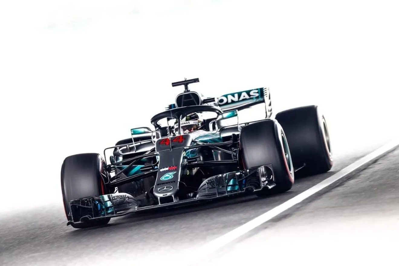 Hamilton alaba a Mercedes: "Deberíamos estar orgullosos de lo que hemos hecho"