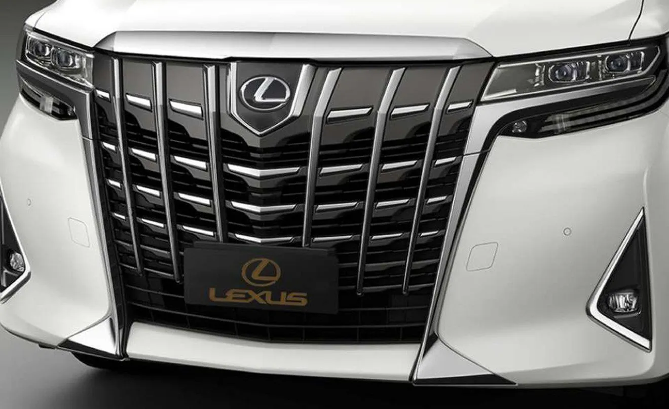 Lexus deja la puerta abierta a un monovolumen basado en el Toyota Alphard